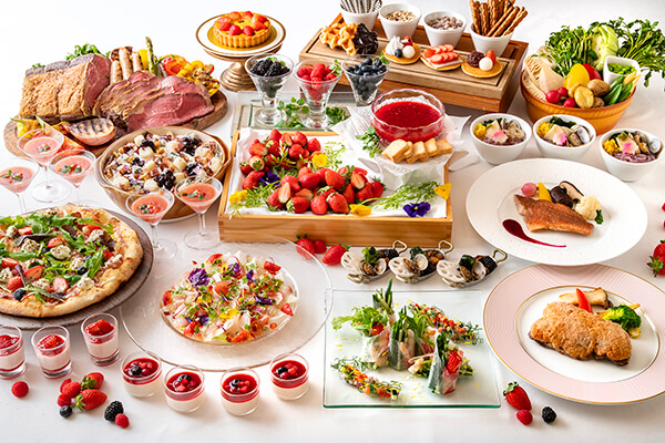 ディナーブッフェ「春を告げるベリーコレクション」【3/15〜4/30】