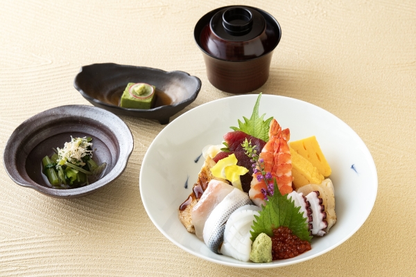 鮨　海彦　ちらしセット